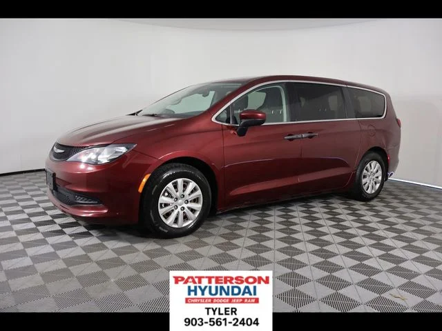 Pre-Owned 2021 Chrysler Voyager L