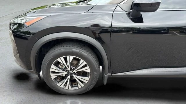 Used 2023 Black Nissan SV Intelligent AWD image 28
