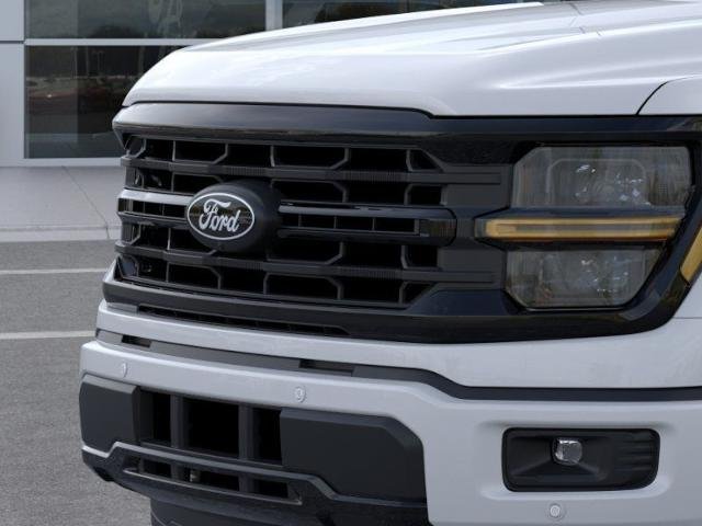 New 2026 Oxford White Ford XLT image 39
