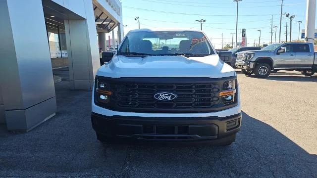 New 2026 Oxford White Ford XL 2WD image 26