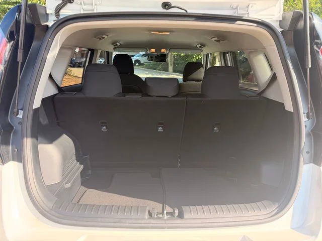 Certified Used 2024 Snow White Pearl Kia LX image 22