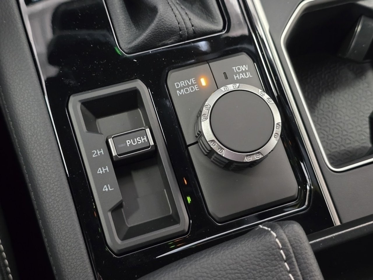 2026 Toyota Tundra Limited - Photo 7