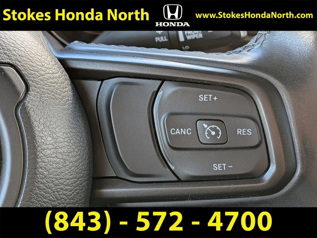 Used 2020 White Jeep Sport S image 24