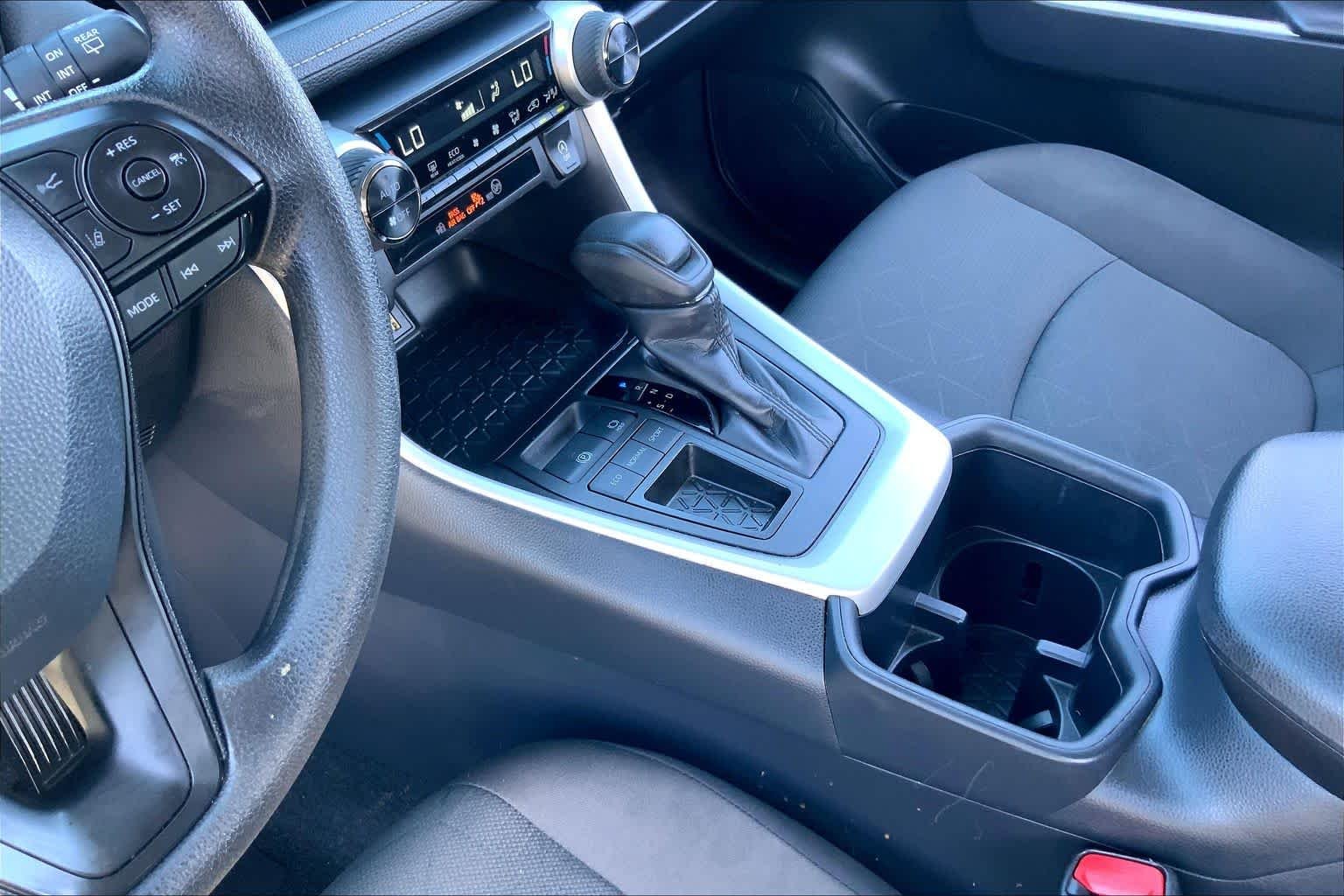 Used 2025 Ice Cap Toyota XLE image 16