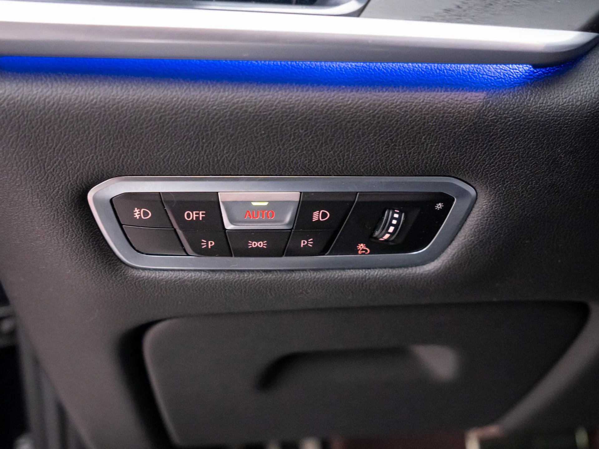Used 2022 Black BMW M50i image 22