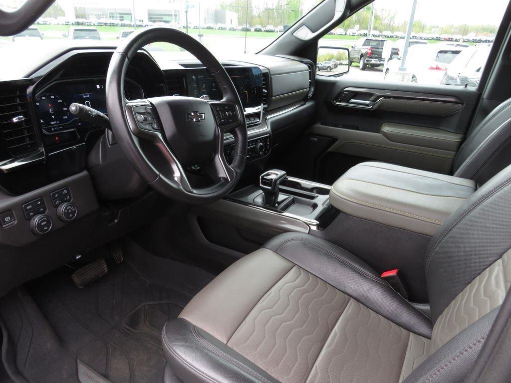 Used 2023 Ash Chevrolet ZR2 image 20