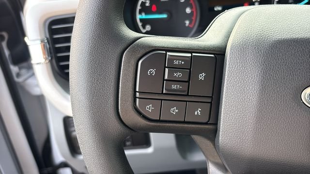 New 2026 Oxford White Ford XL image 14