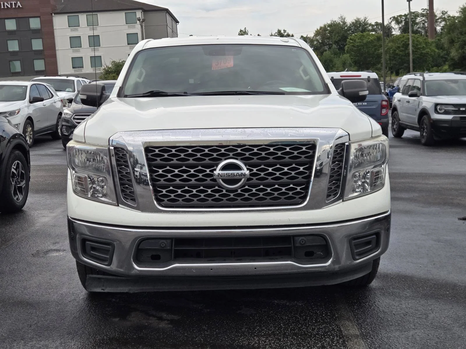 Used 2018 Glacier White Nissan SV image 2