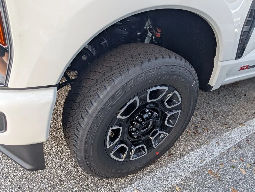 New 2026 Star White Metallic Tri-Coat Ford F-250® Platinum® image 5