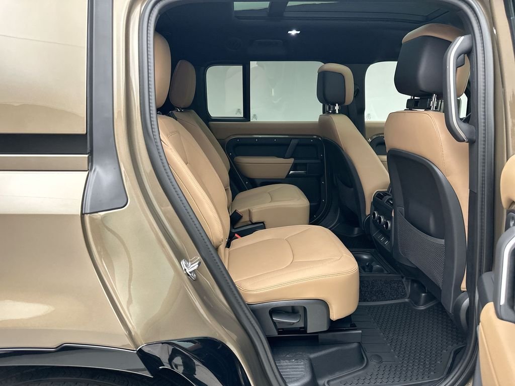 New 2026 Gondwana Stone LAND ROVER X-Dynamic SE image 15