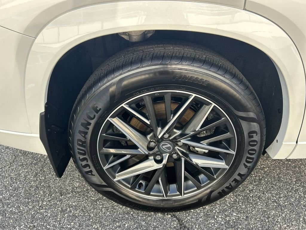 Used 2026 Pearl Lexus 350 Premium image 12