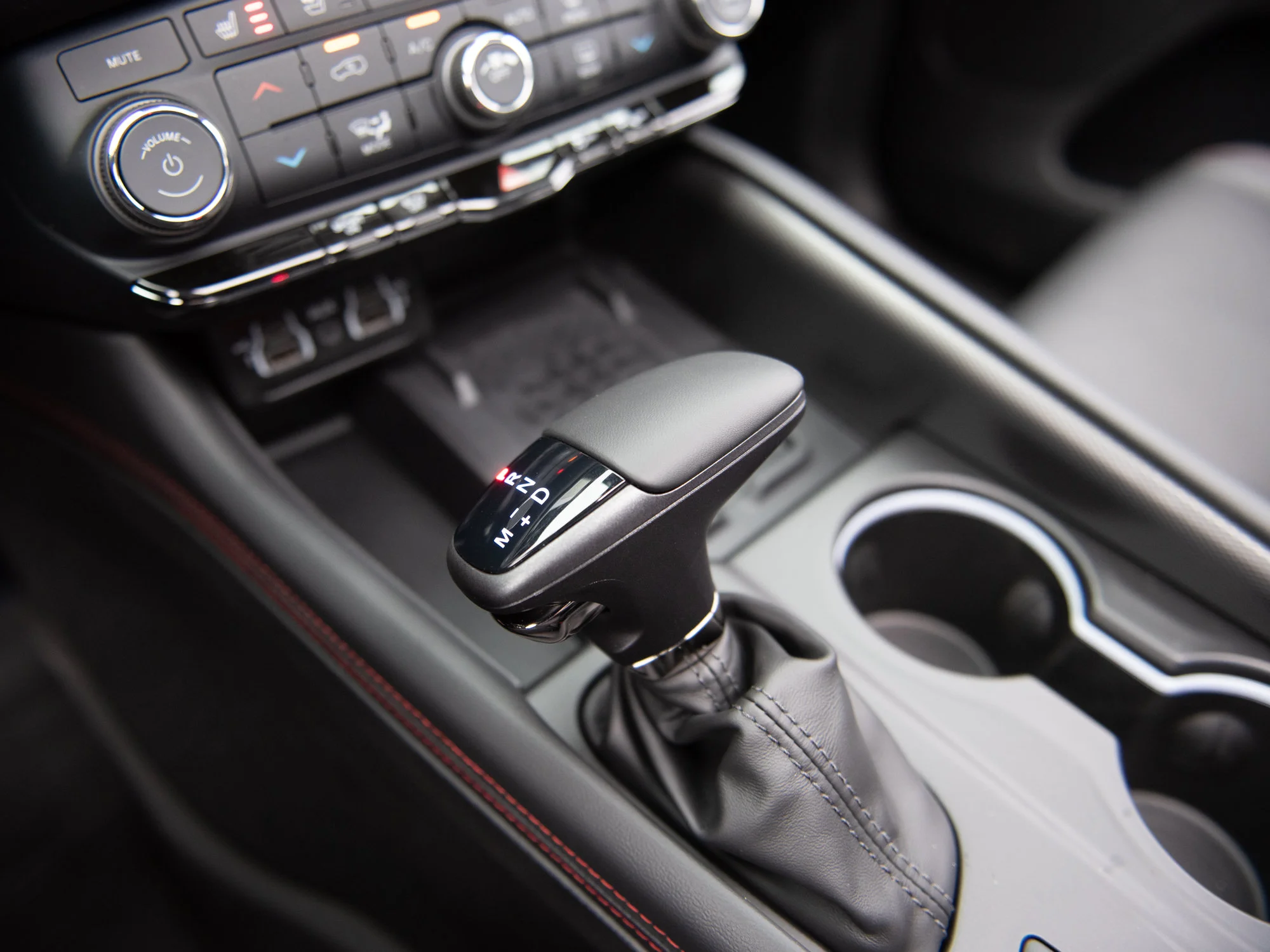 New 2026 Grey Dodge GT HEMI V8 Plus* AWD, Sunroof, Ventilated/Heated Leather, Remote Start image 23