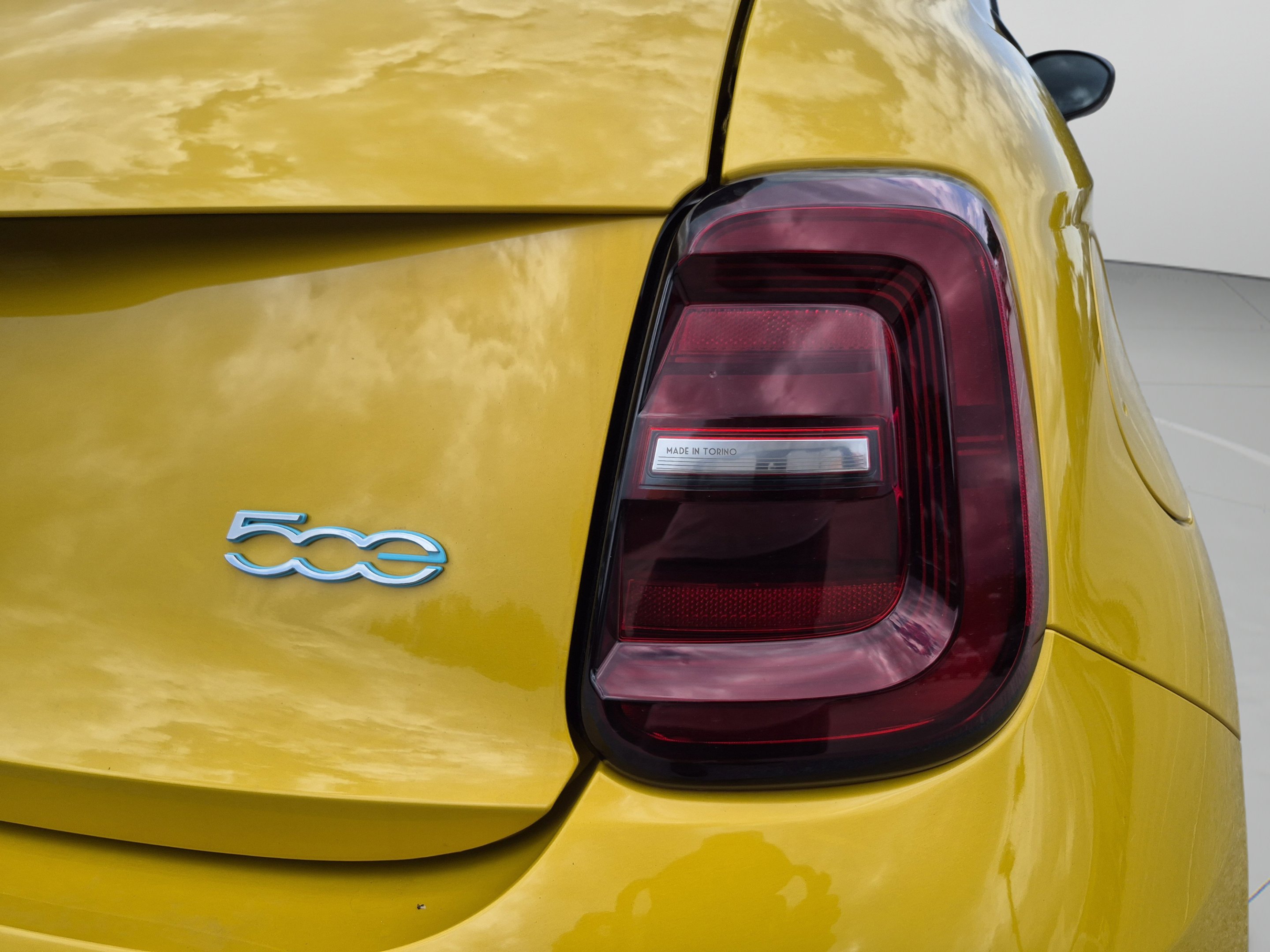 New 2026 Miami Sunset Exterior Paint FIAT  image 53