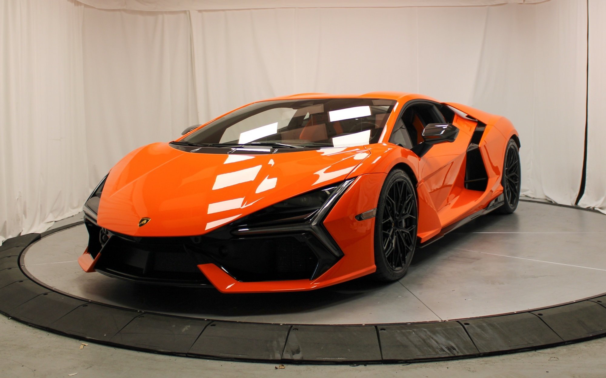 2024 Lamborghini Revuelto Base