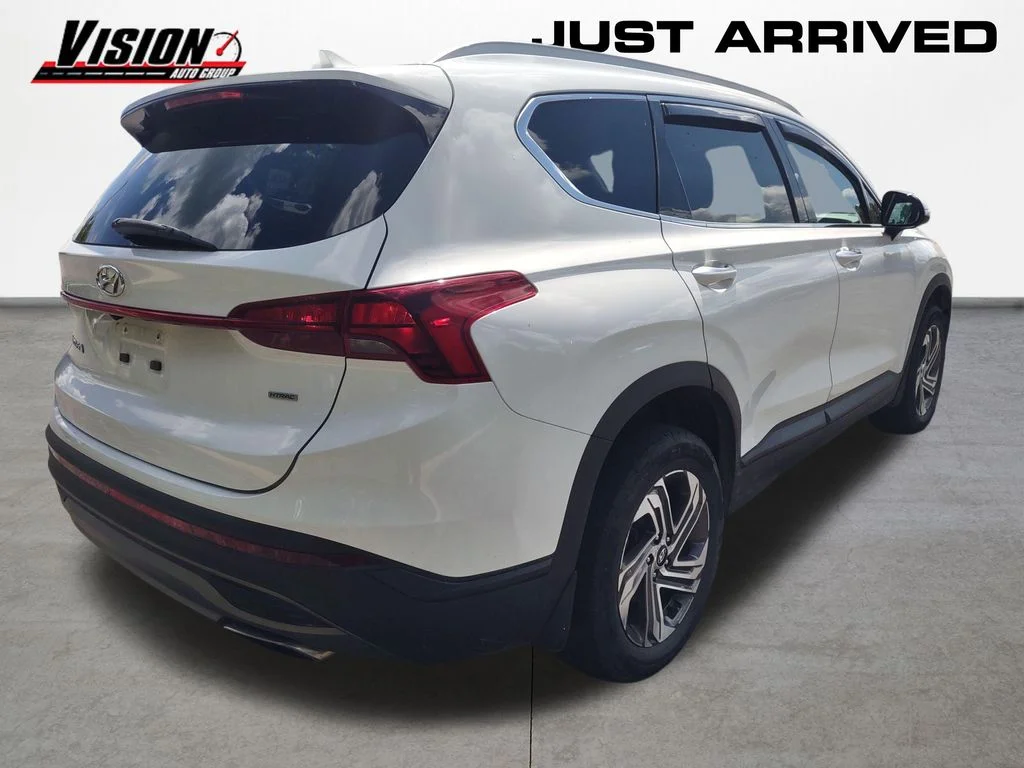 Used 2023 White Hyundai SEL image 5
