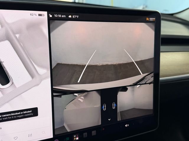 Used 2023 White Tesla Base image 17