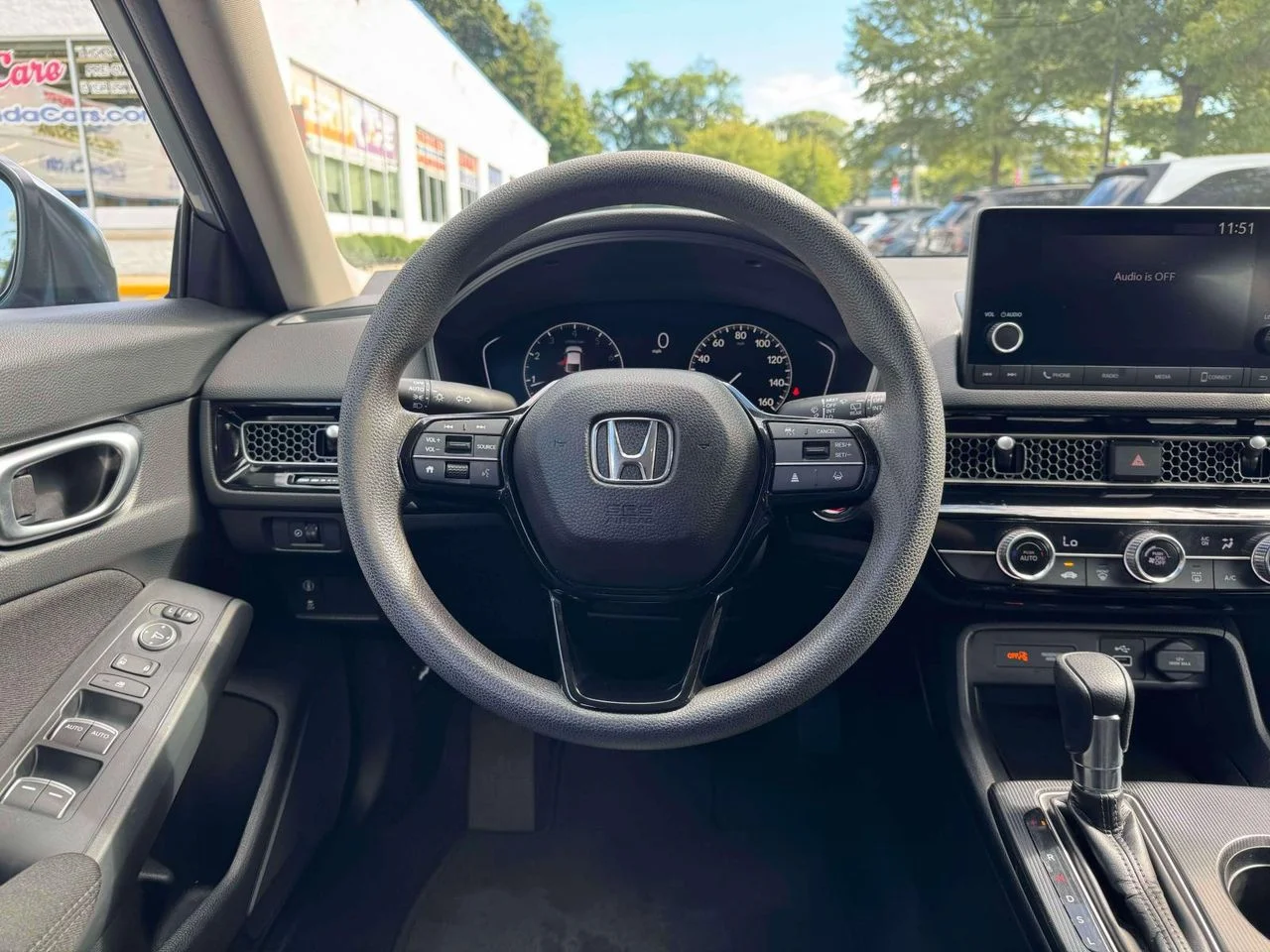 Used 2023 Lunar Silver Metallic Honda LX image 22