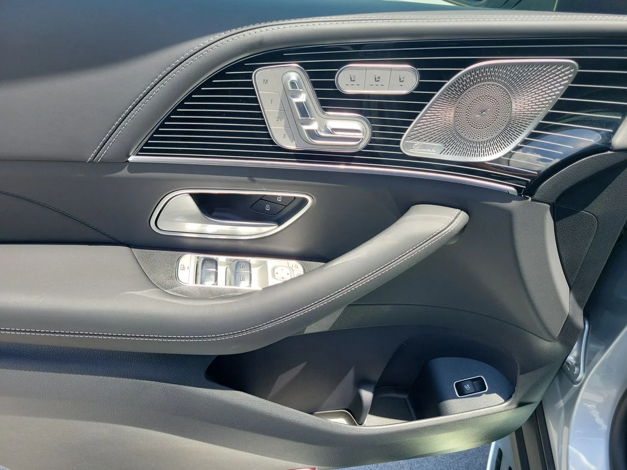 New 2026 Cirrus Silver Metallic Mercedes-Benz AMG® GLE 63 S 4MATIC+ SUV image 19