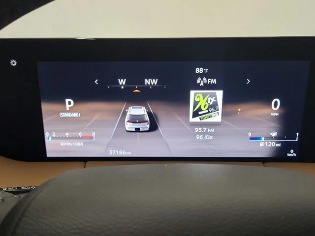 Used 2025 Gray Nissan SL image 31