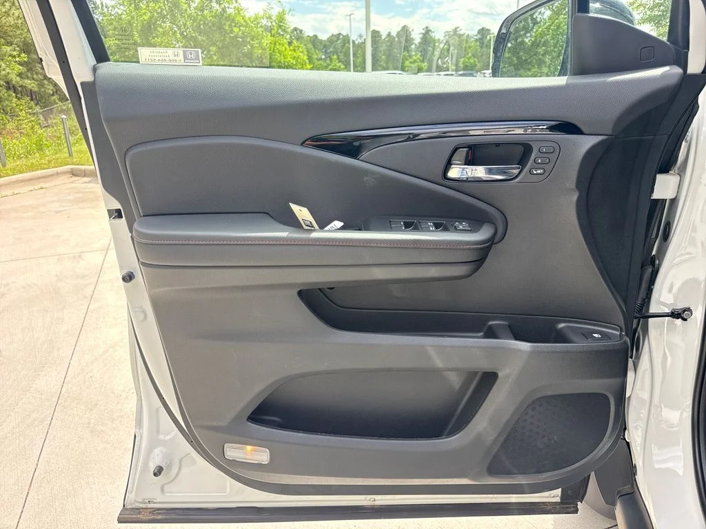 2026 Honda Ridgeline Black Edition - Photo 13