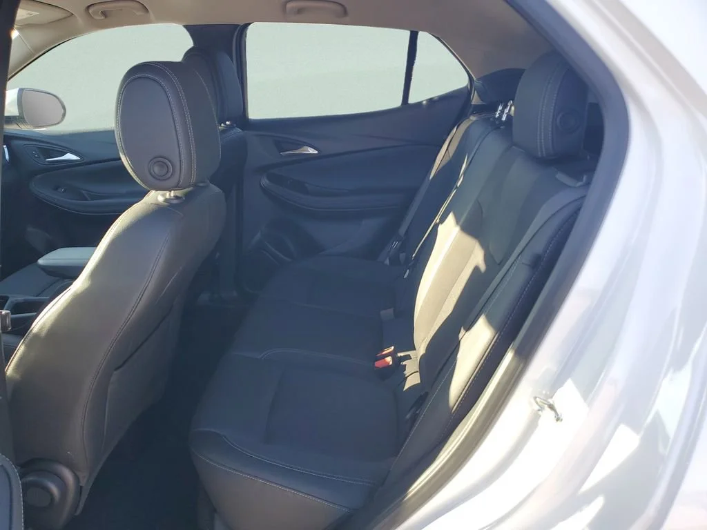 Used 2025 Summit White Buick Preferred image 9