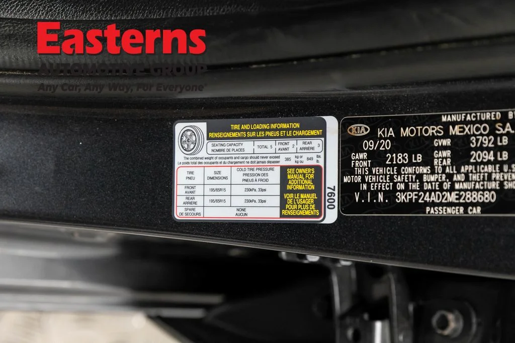 Used 2021 Gray Kia FE image 34