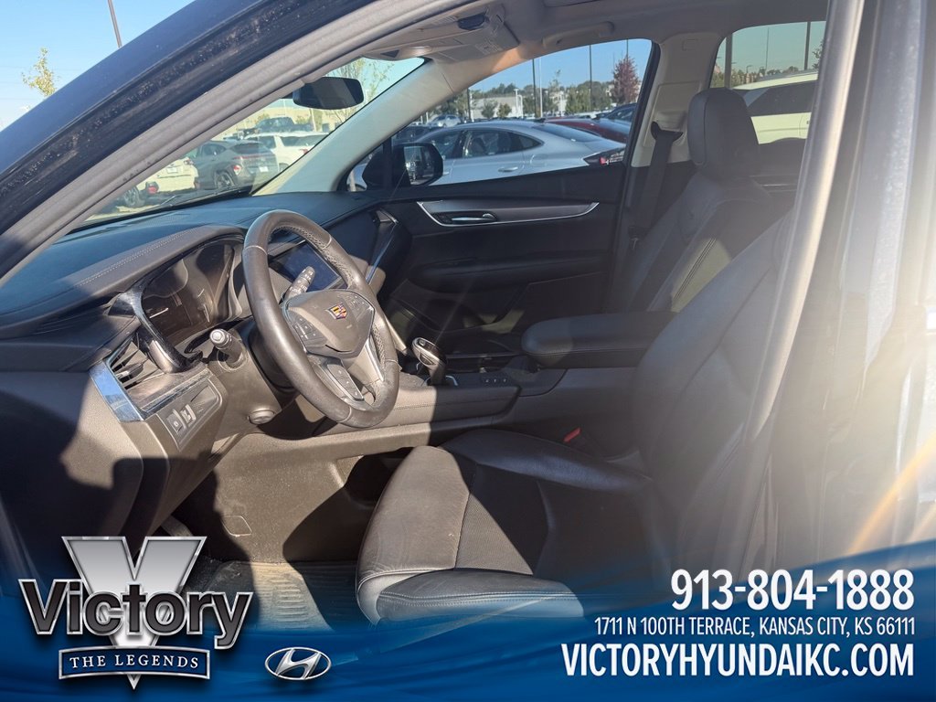 Used 2019 Black Cadillac Luxury image 9
