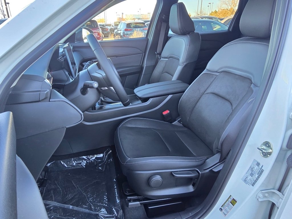 Used 2026 Rhodium White Metallic Mazda Select image 13