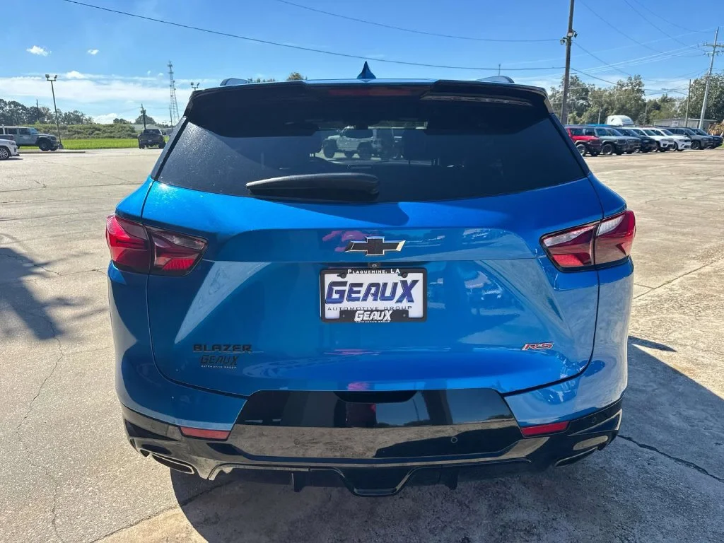 Used 2021 Blue Chevrolet RS image 13