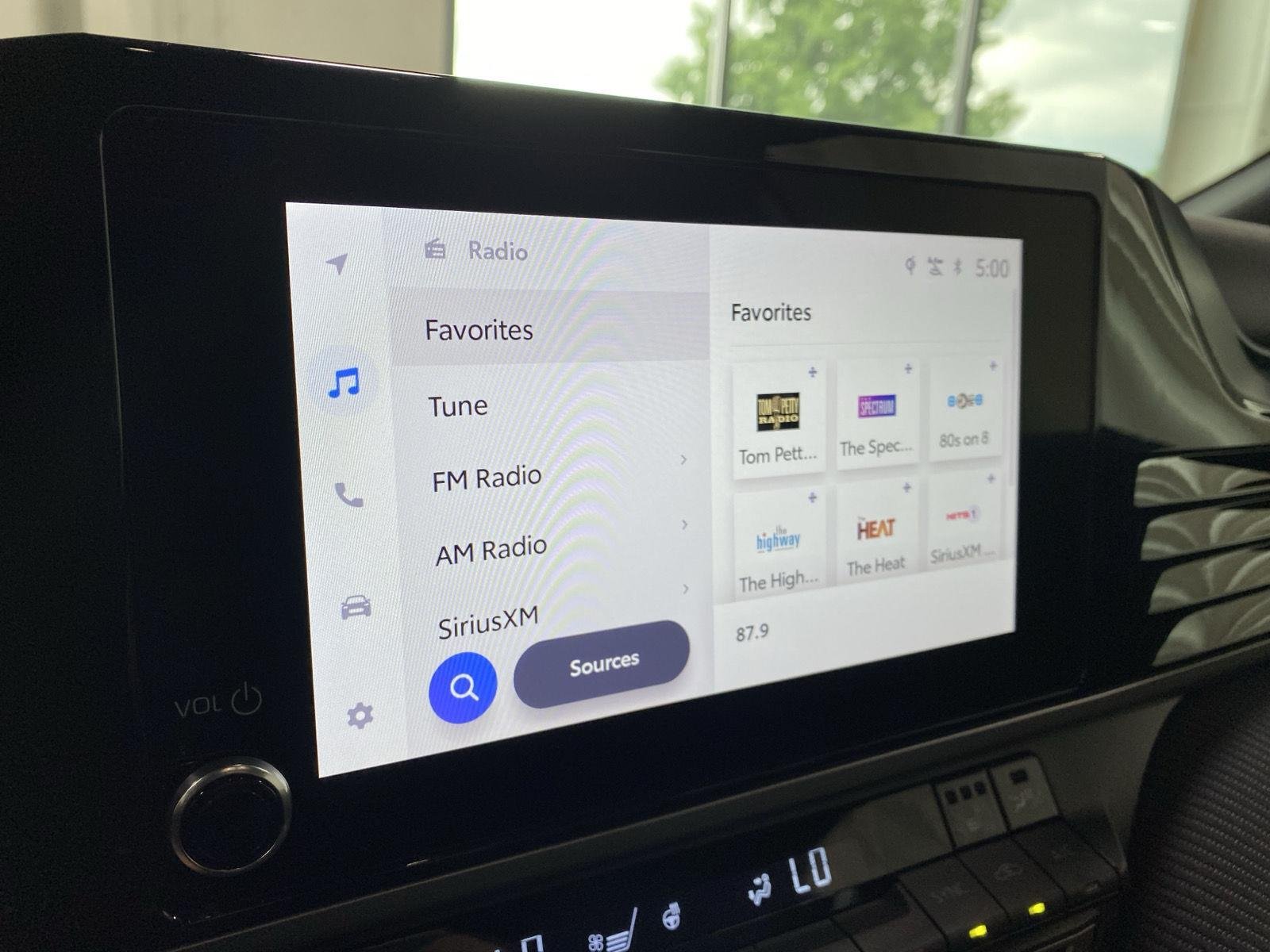 Certified Used 2025 Ice Cap Toyota SE image 23