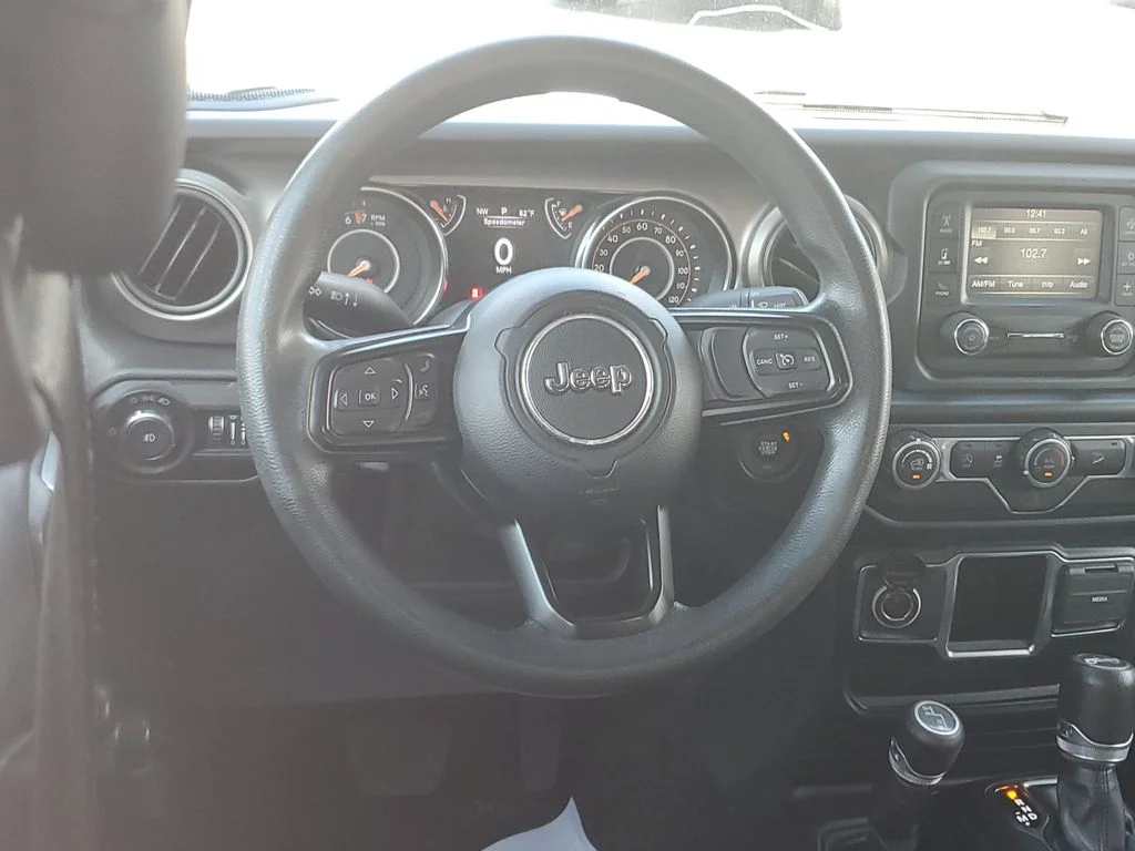Used 2019 White Jeep Unlimited Sport image 9
