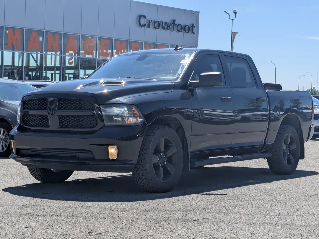 Certified Used 2022 Black RAM Express - - 4X4 - Sub Zero Pkg - Electronics Grp - Park Sensors - Remote Start & More! image 4