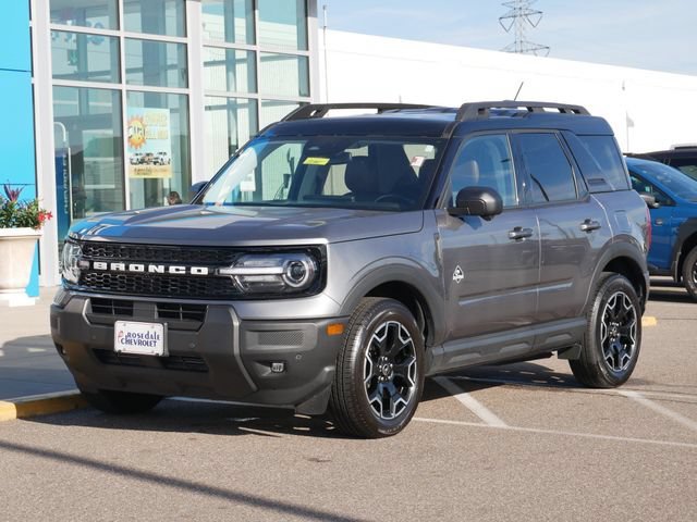 Used 2025 Ford Bronco Sport Outer Banks with VIN 3FMCR9CN7SRE34137 for sale in Roseville, Minnesota