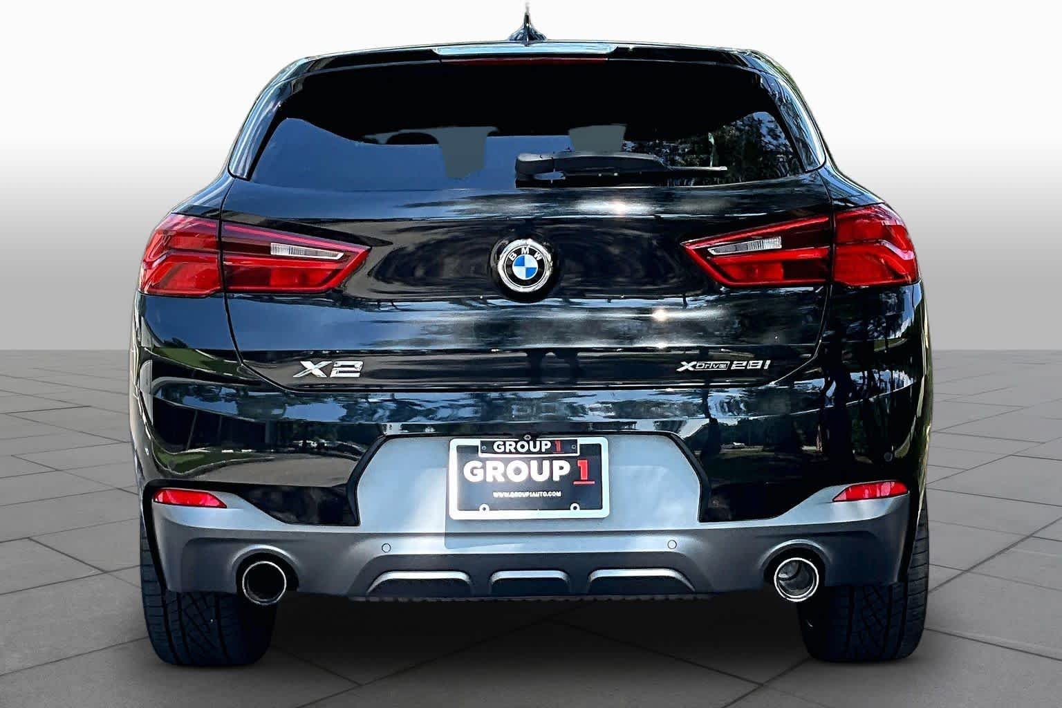 Used 2018 Black Sapphire Metallic BMW xDrive28i image 5