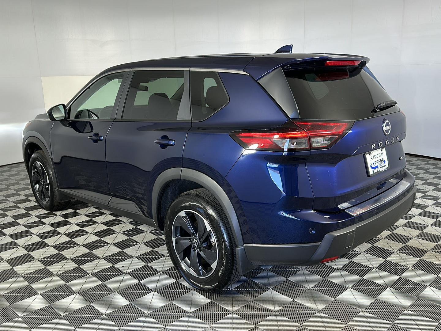 New 2026 Deep Ocean Blue Pearl Nissan SV image 5