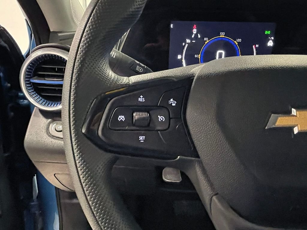 Used 2025 Blue Chevrolet LT image 29