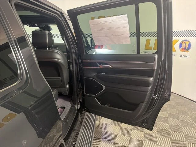 New 2026 High Gloss Black Exterior Paint Jeep Grand Wagoneer image 32