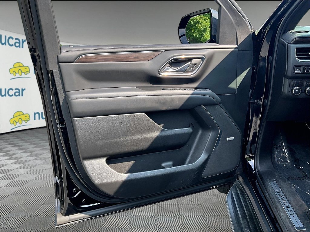 Used 2023 Black Chevrolet LT image 9