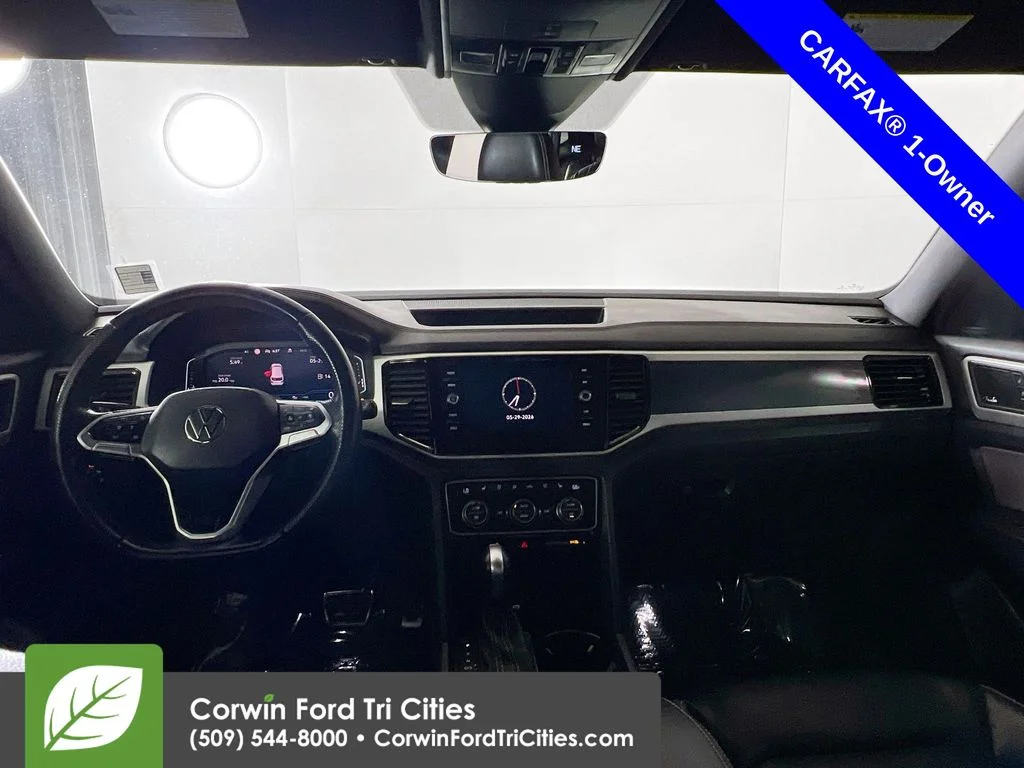 Used 2021 Deep Black Pearl Effect Volkswagen 3.6L V6 SEL Premium R-Line image 7