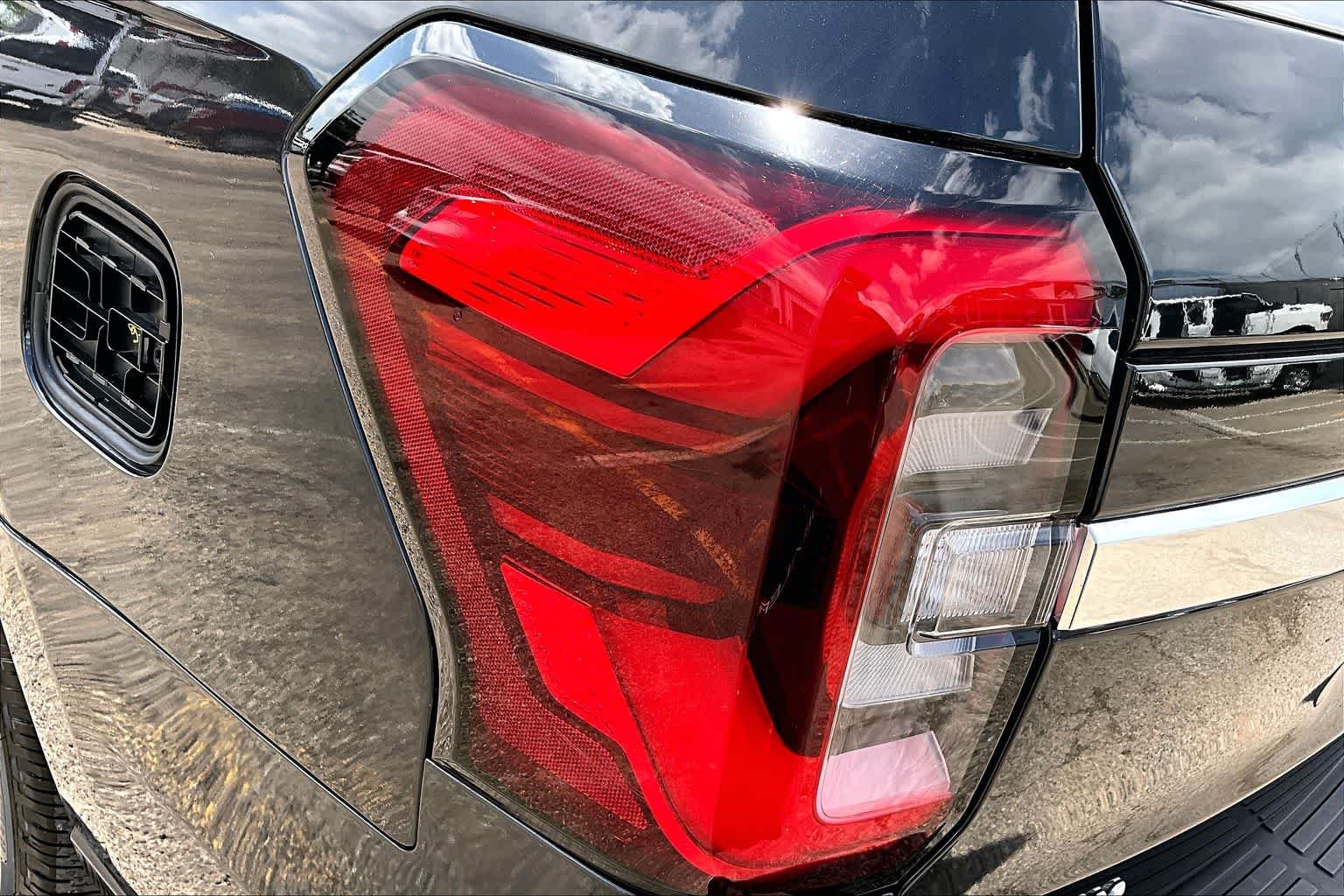 Certified Used 2022 Dark Ford Platinum image 28