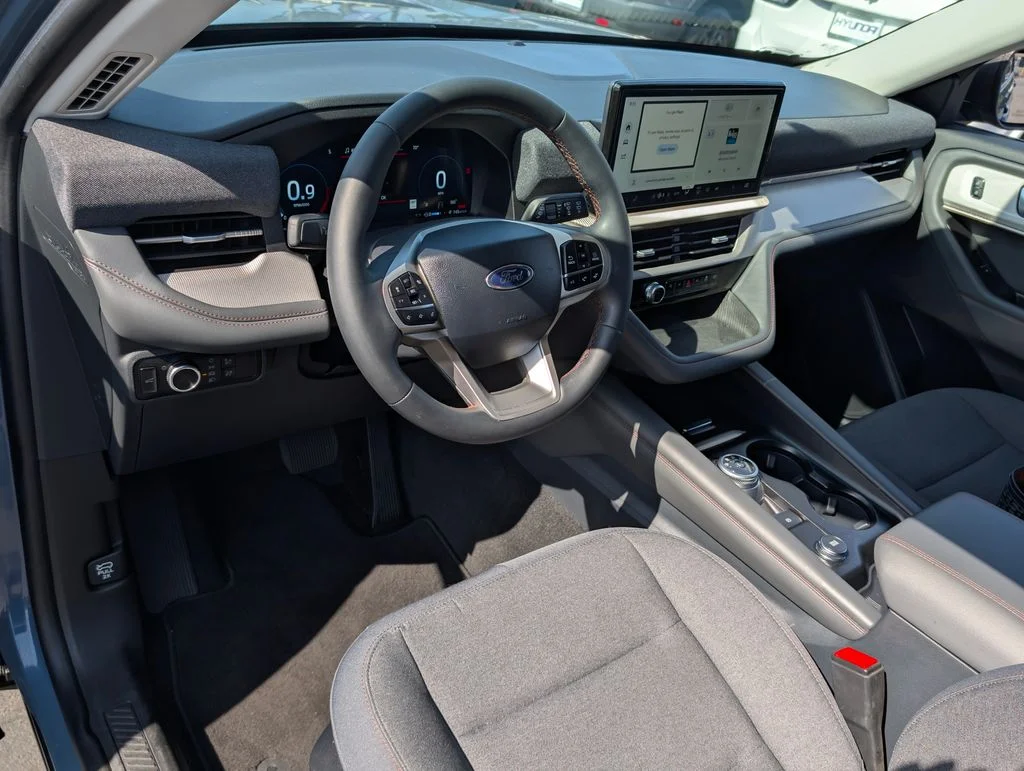2025 Ford Explorer Active - Photo 24