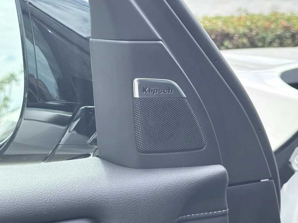 New 2026 Aspen White Tricoat Nissan SL image 21