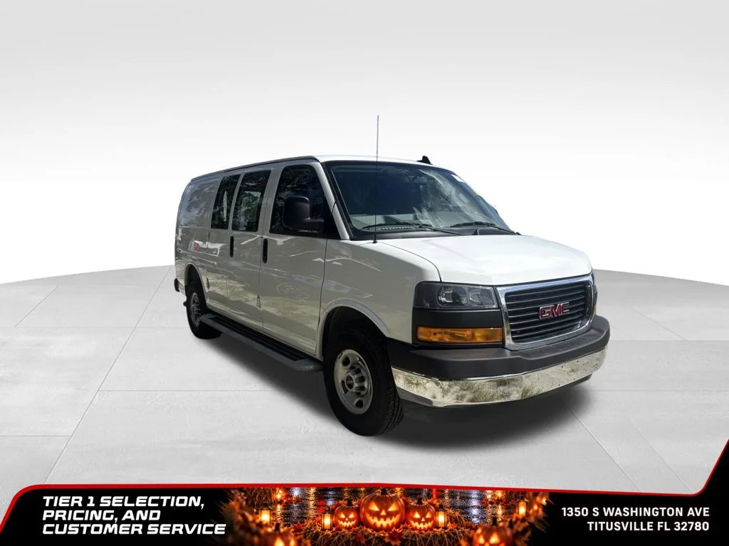 Used 2025 Summit White GMC Work Van image 3