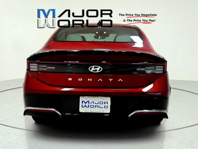 Used 2025 Red Hyundai SEL image 6