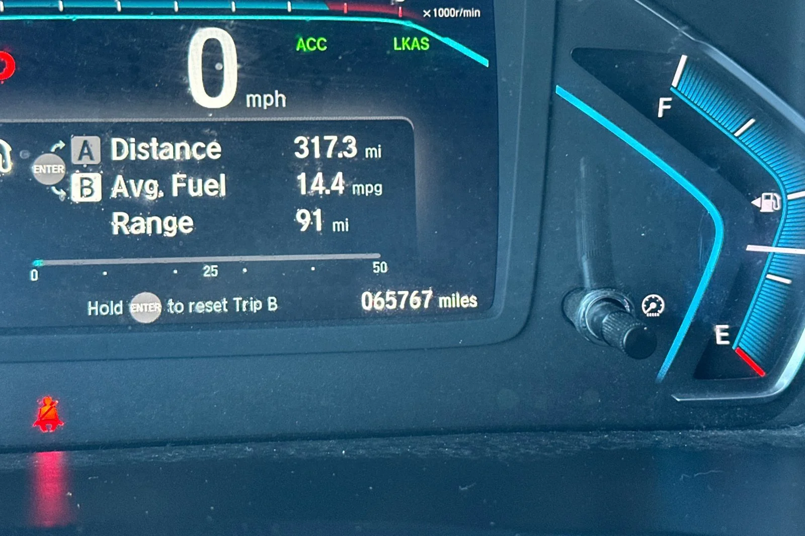 Used 2019 Red Honda EX-L image 27