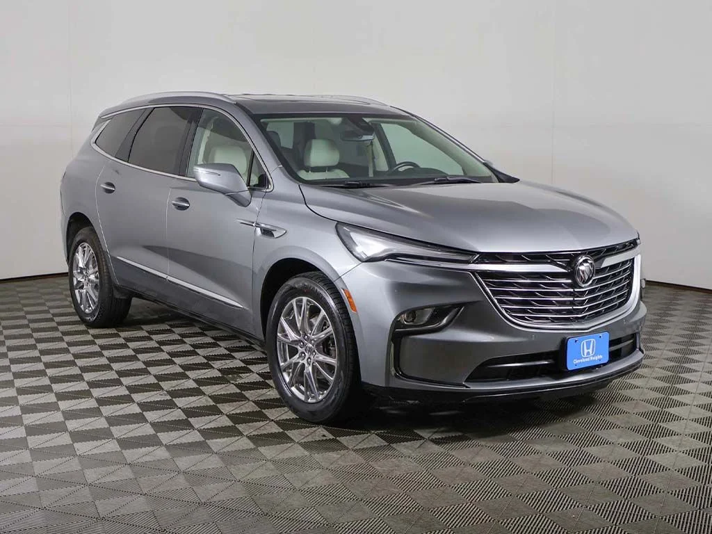 Used 2023 Gray Metallic Buick Essence image 61