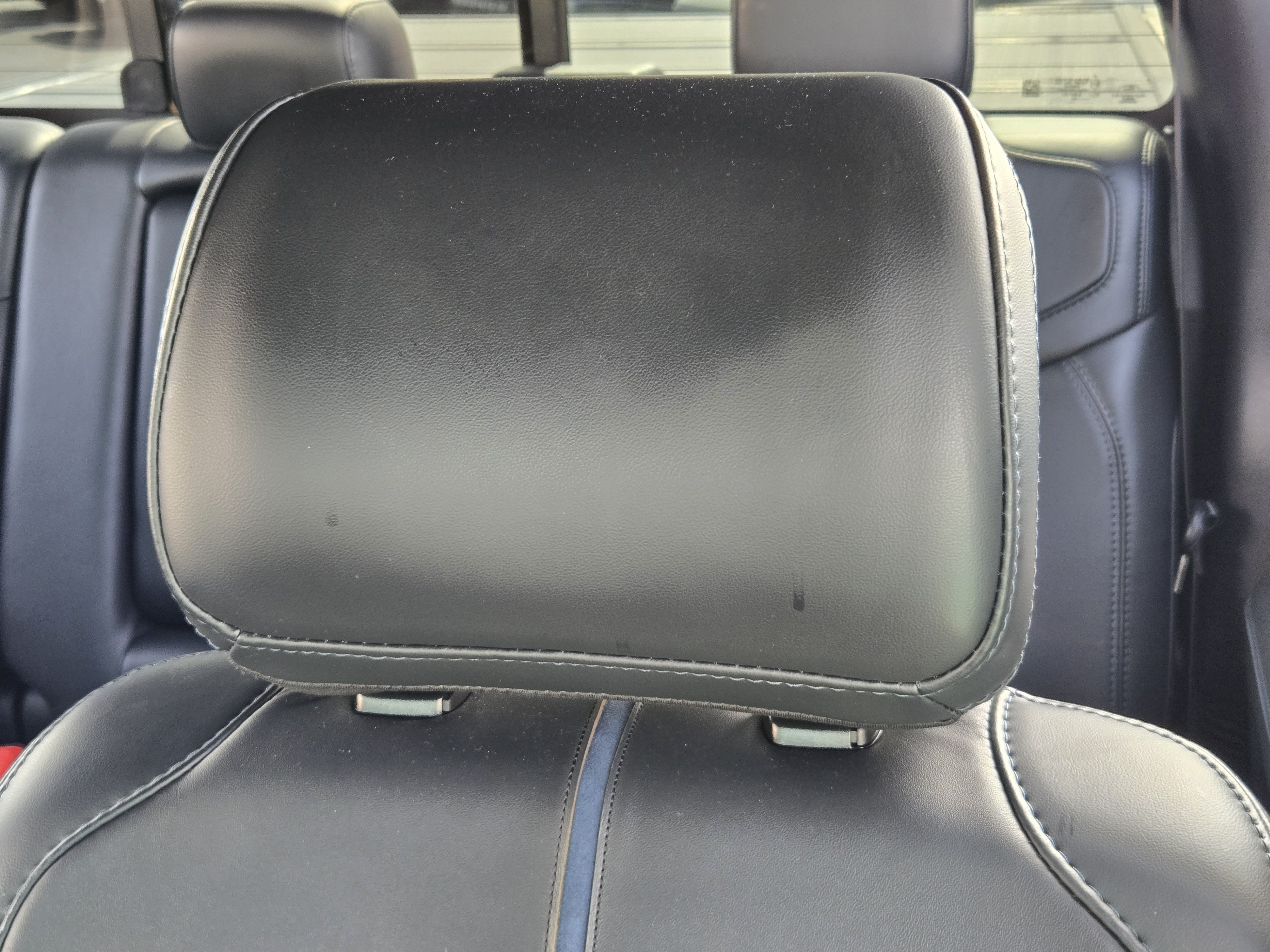 Used 2024 White Metallic Ford Platinum image 21