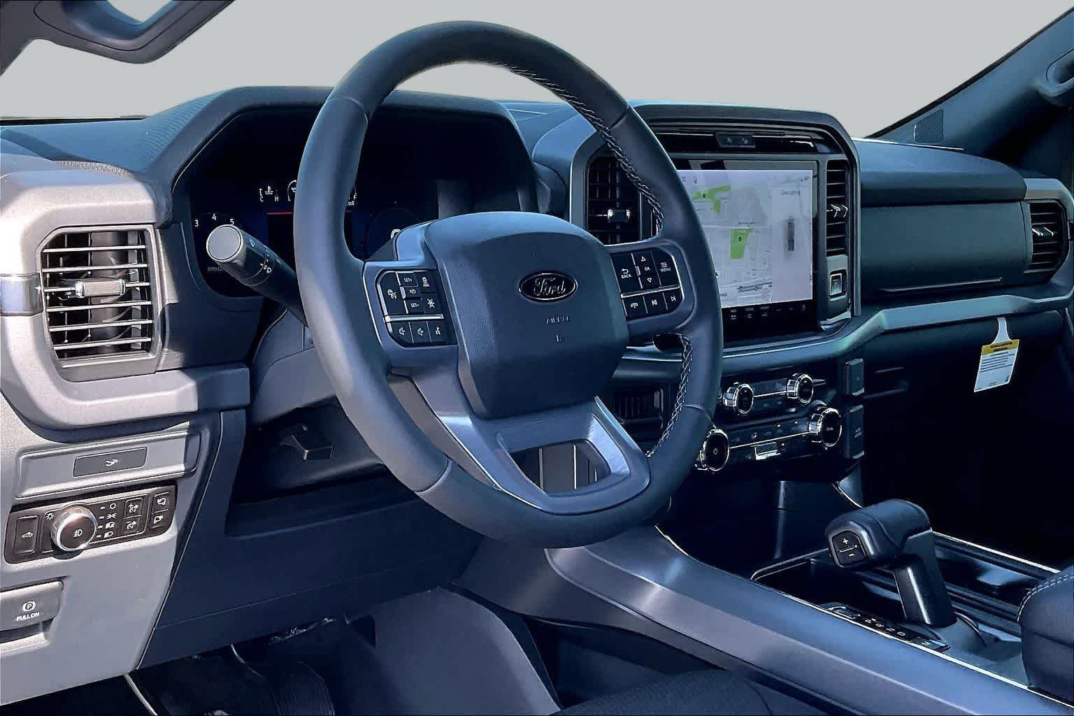 New 2026 Oxford White Ford XLT image 6