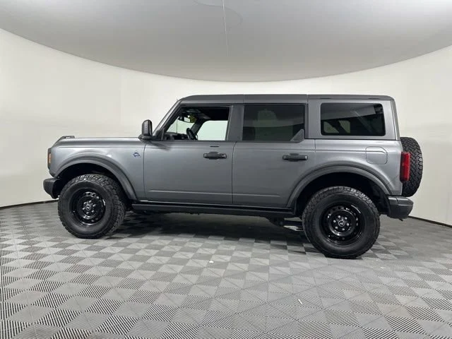Used 2023  Ford Base image 4
