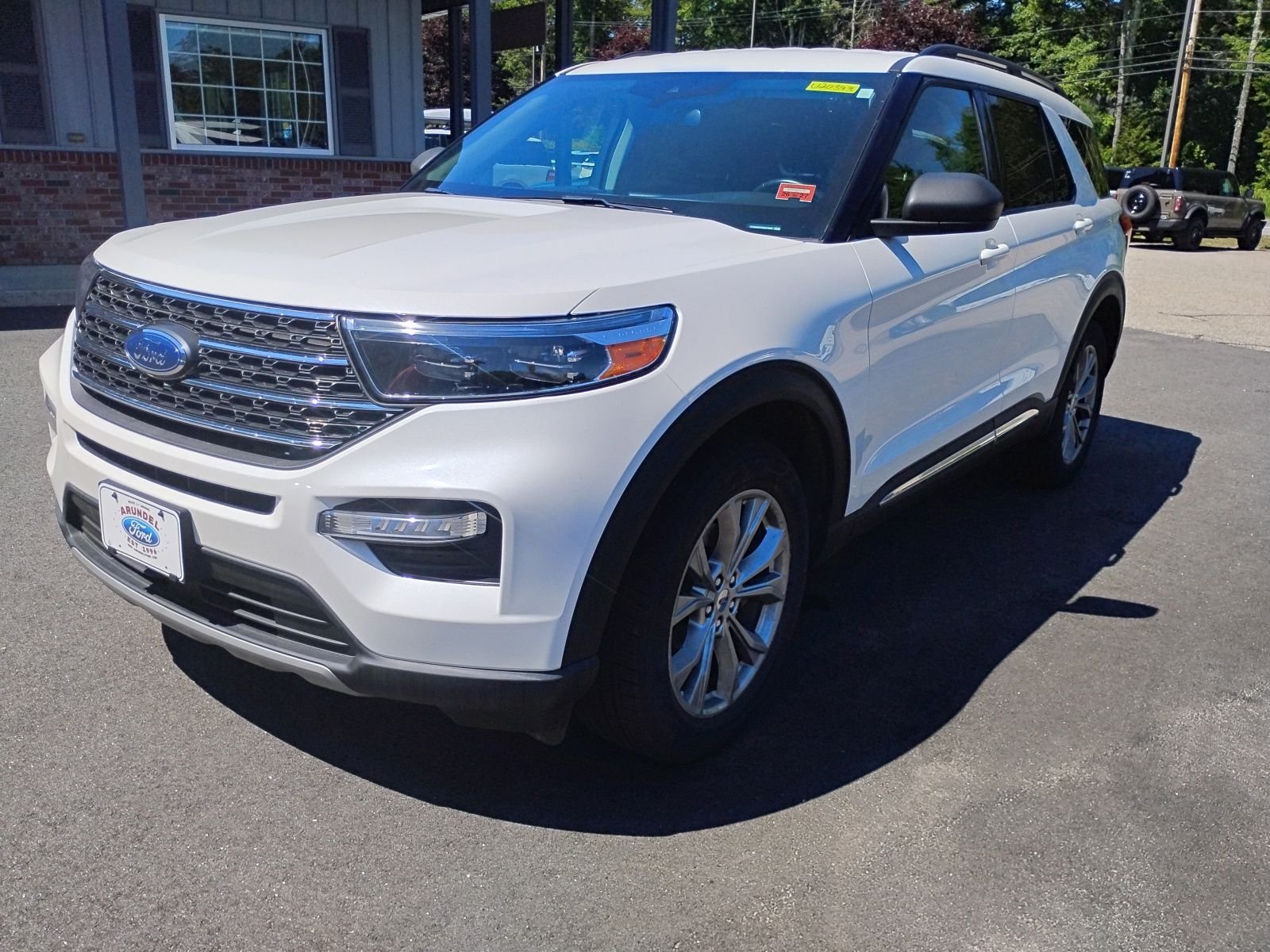 Used 2022 White Ford XLT image 3